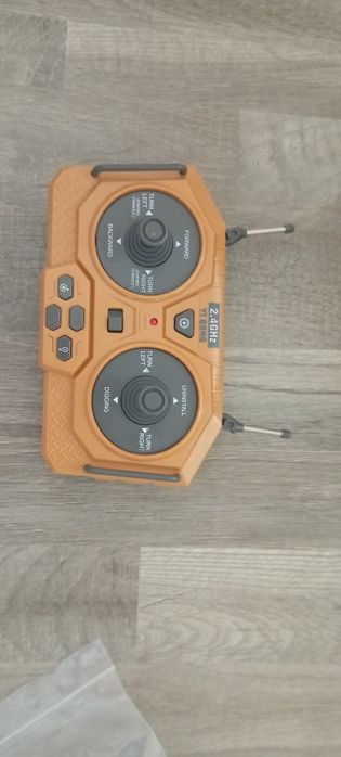 Багер с дистанционно управление