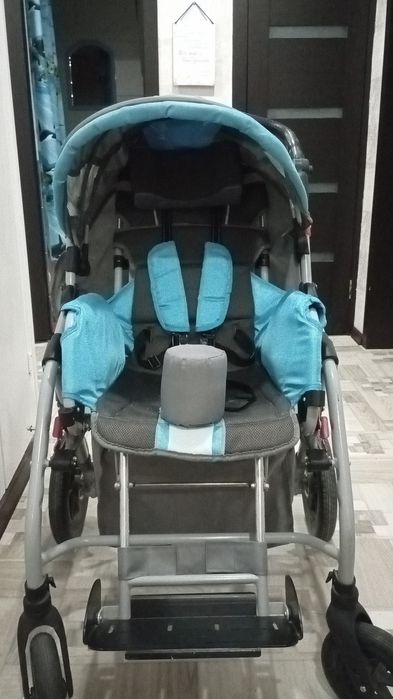Продам коляску для ребёнка инвалида.