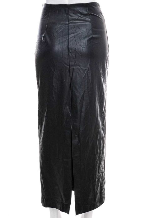 Чисто нова черна дълга лъскава кожена пола "Zara" / "Зара", размер M