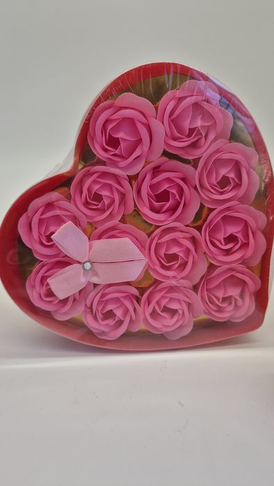 Cutie cu flori de săpun