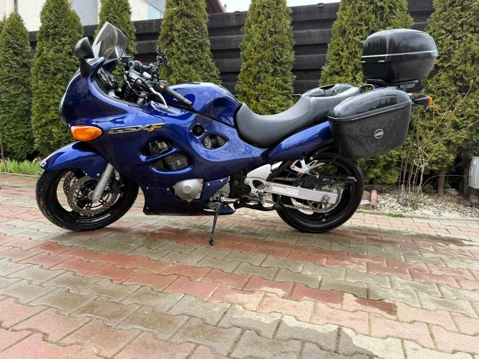 SUZUKI GSX 750 F Katana