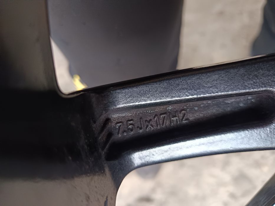 17ц.Оригинални джанти за Мазда 5х114.3