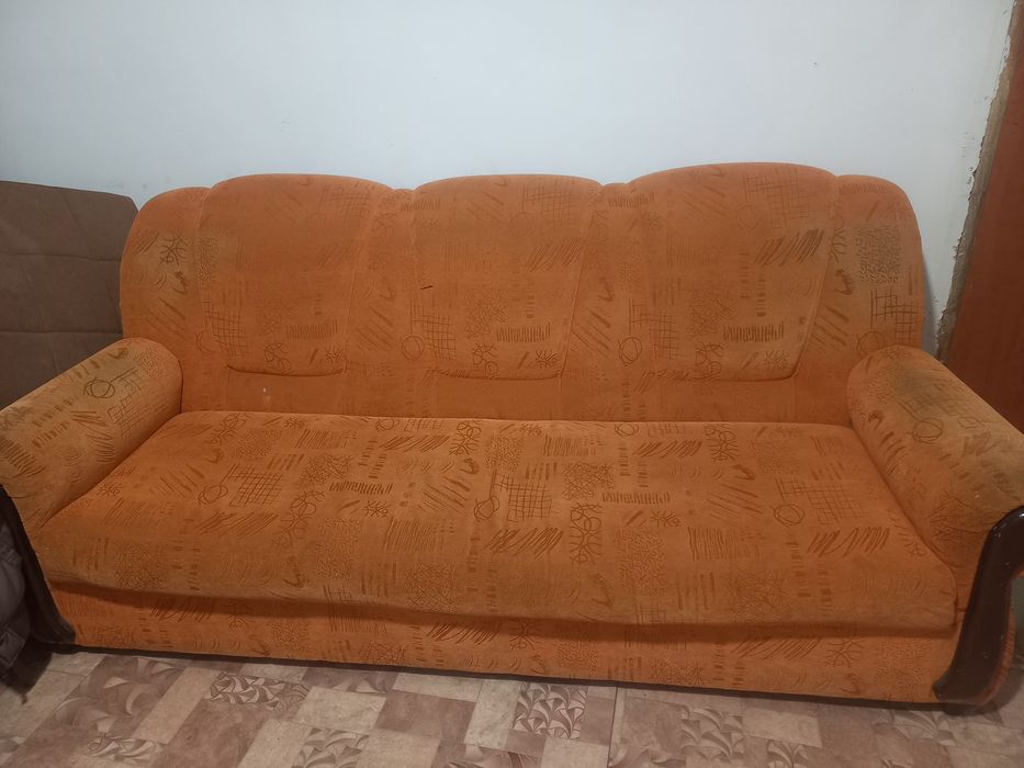 Продам диваны...