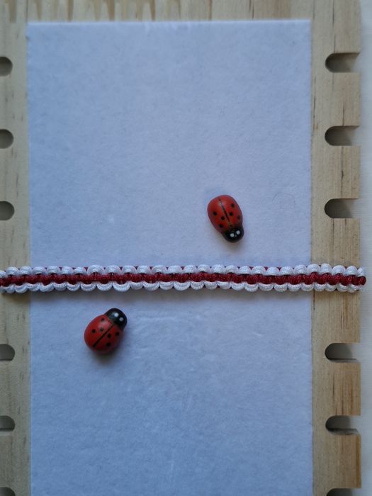 Ръчно изработени мартеници