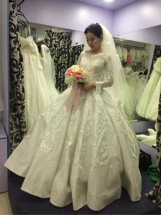 Свадебное платье