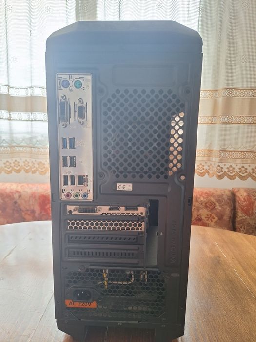 Геймърски компютър GTX 1050 Ti 4GB + Samsung 870 EVO 1TB + Razer комплект