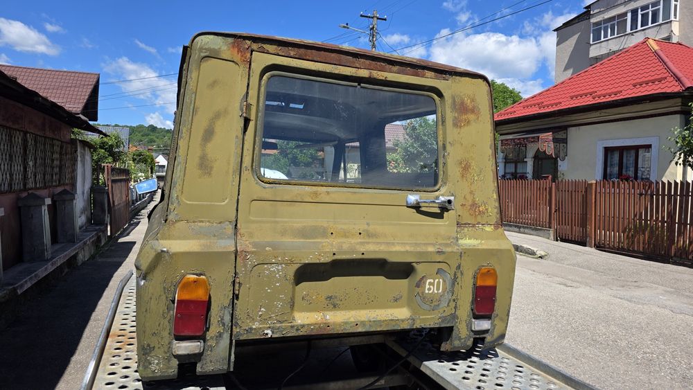 Caroserie Aro 243