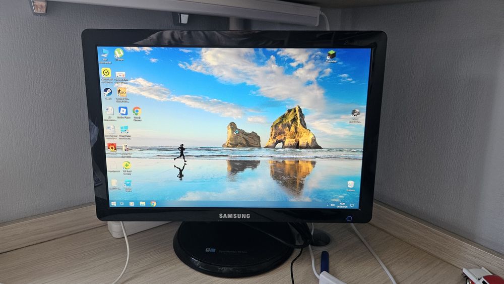 Монитор Samsung 19