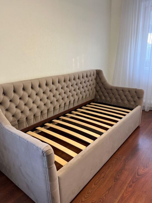 Кровать односпальная