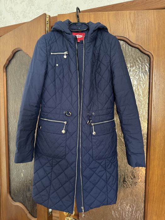 Продам весенний куртку пальто