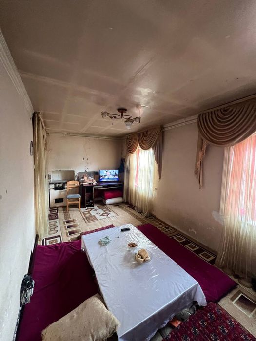 Ynagiyolda uy sotiladi zor narxta ulgurila