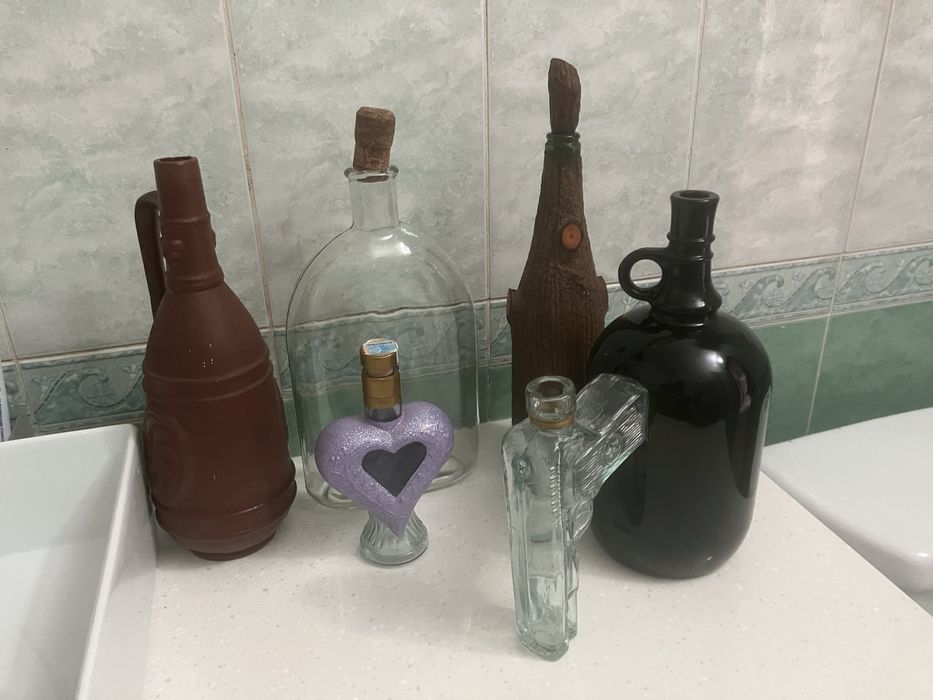 Бутылки стеклянные