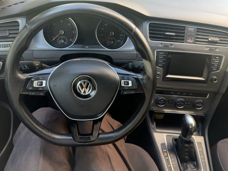 Volkswagen Golf 7 - 1.6 TDI
