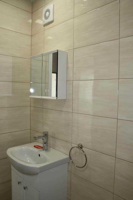 Дава се под наем Тристаен апартамент в Бургас, Център - 110 кв.м за 397.8 € - Снимка #5