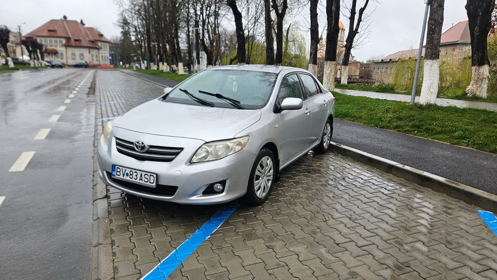 Vând Toyota Corola