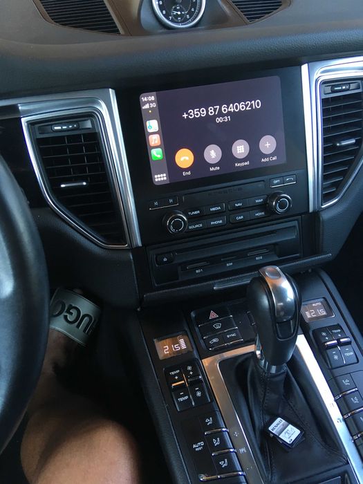 Porsche PCM Активира Android Auto Apple CarPlay Smartphone Full Screen