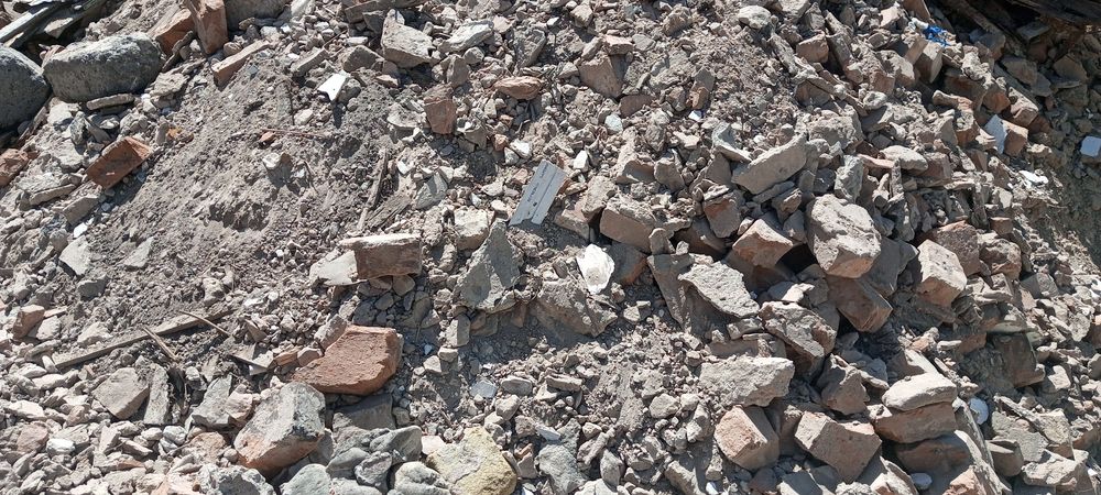 Строительные мусор для засыпки вуддамент срочно