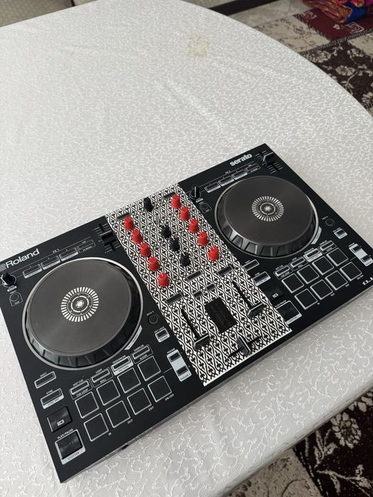 Dj-пульт ROLAND 202