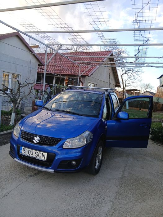 Vând Suzuki sx4 2011