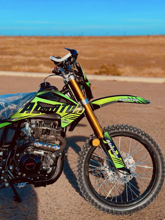 Мотоцикл эндуро Алматор06