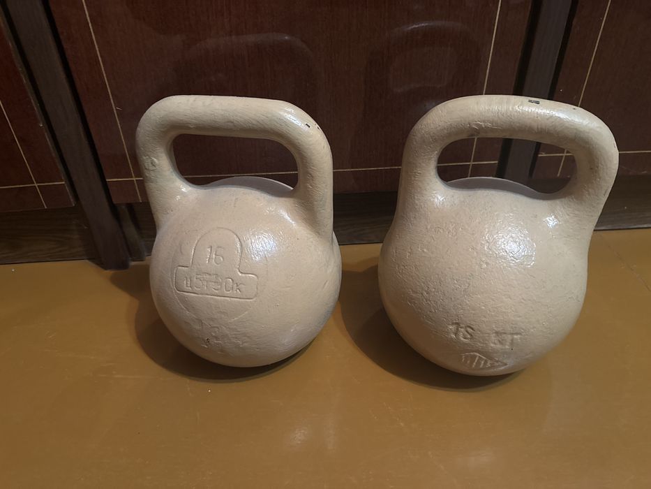 Гири 16кг 2 шт  ссср