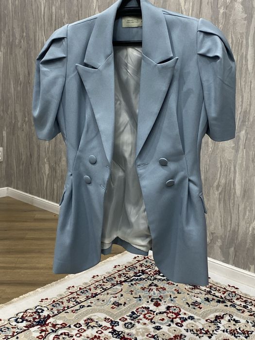 Продам костюм б/у