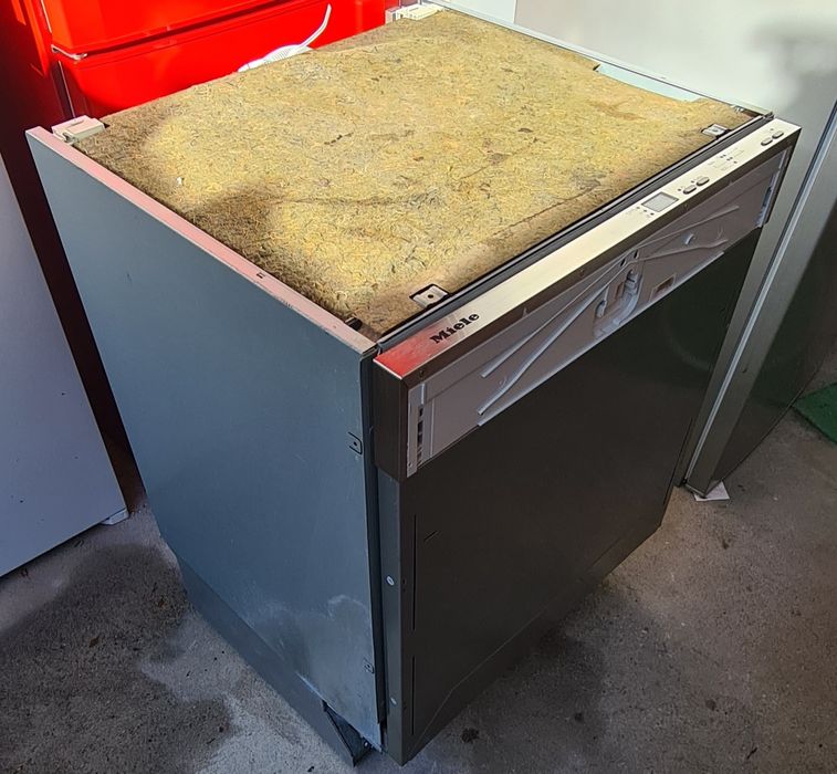 Съдомиялна 60см за пълно вграждане Miele G4280 SCVi A+ 14 к-та