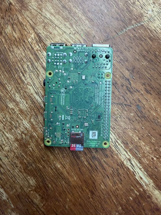 Продам Rasspbery pi 4b 4g