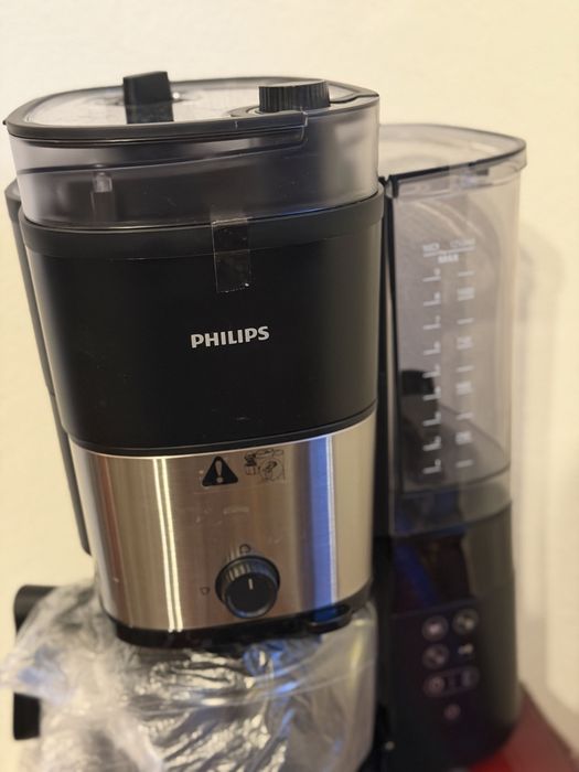 Cafetiera Philips HD7900/50 All-in-1 Brew, rasnita integrata, Recipient dublu pentru boabe de cafea.