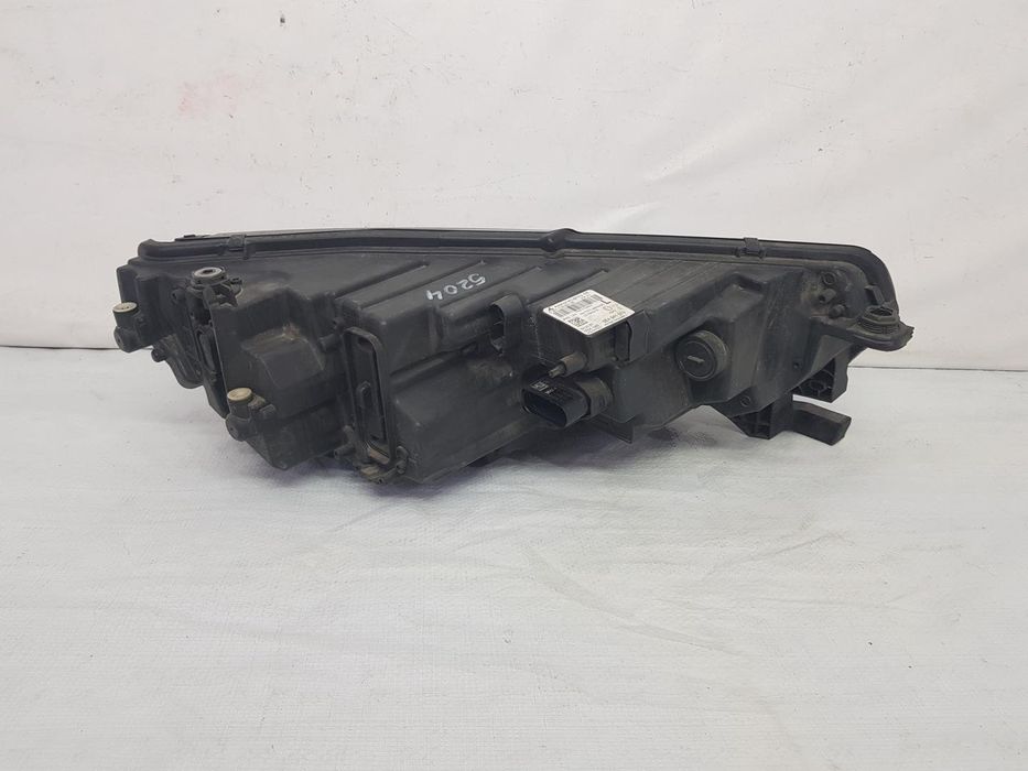 Far stanga full led Skoda Octavia 4 dupa 2020