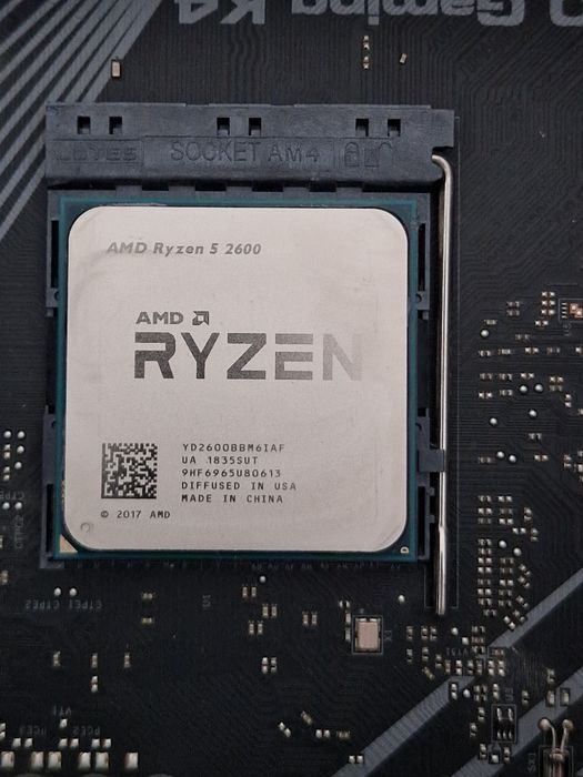 Procesor AMD Ryzen 5 2600 AM4