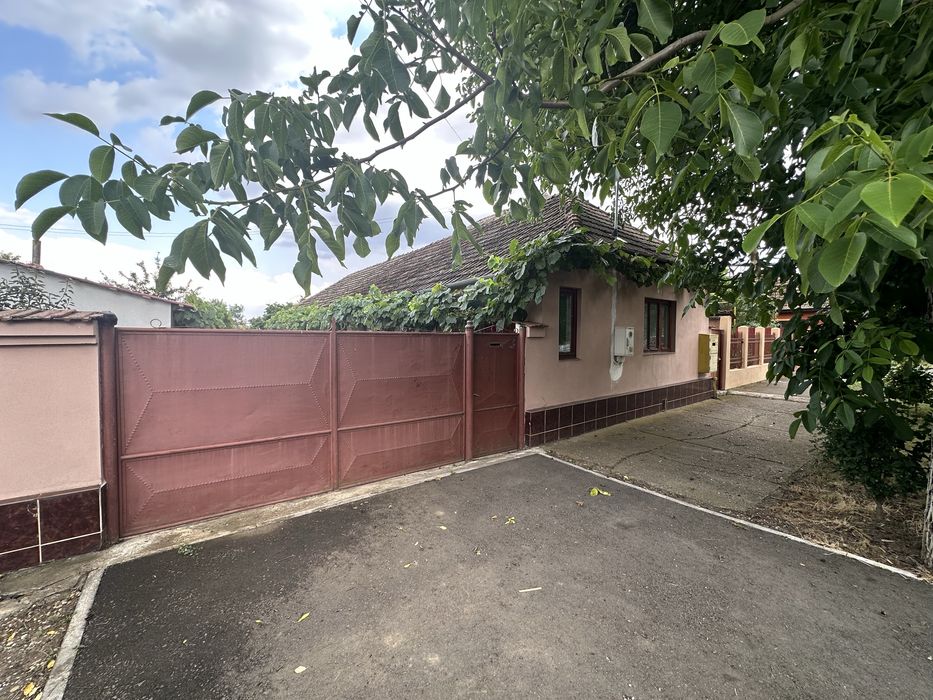 Casa de vanzare in Zadareni
