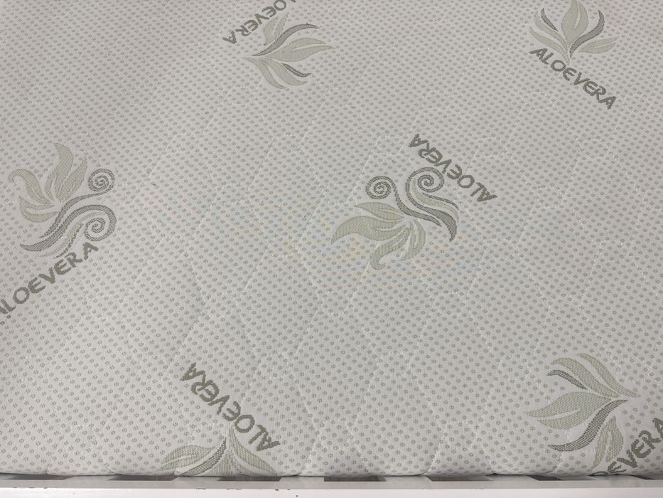 Pat Montessori , lemn, ca nou  + saltea premium inclusa