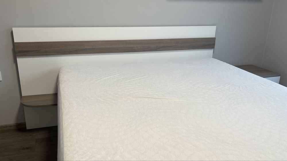 Спалня с повдигащ механизъм