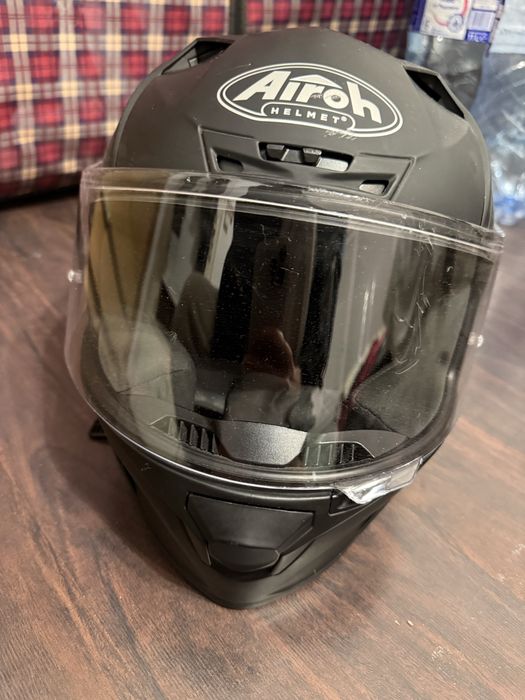 Каска  Airoh Valor Размер М