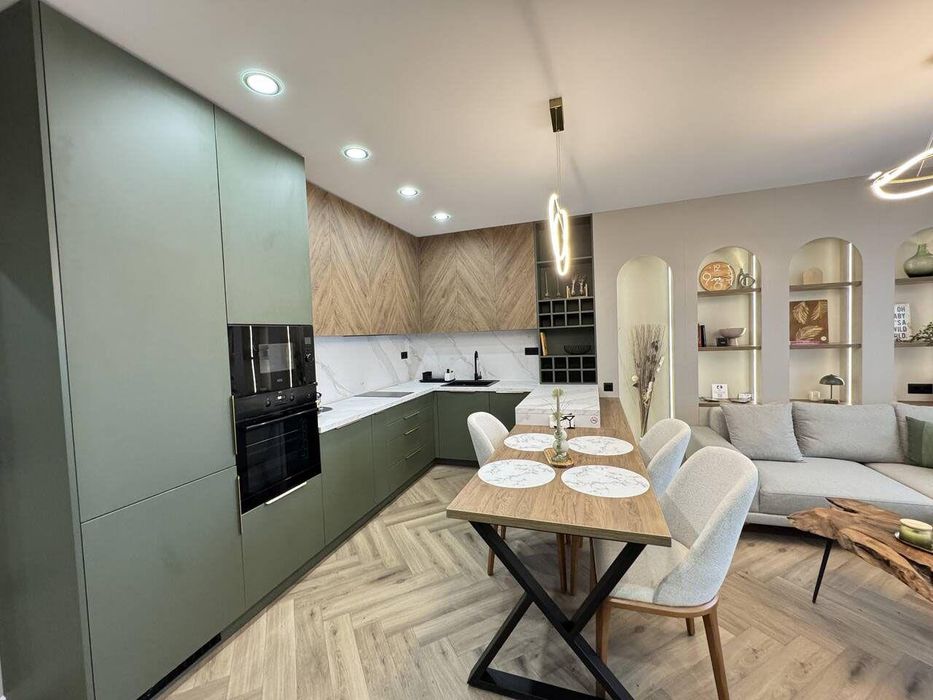 Дава се под наем Двустаен апартамент в Бургас, Славейков - 62 кв.м за 1020 € - Снимка #1