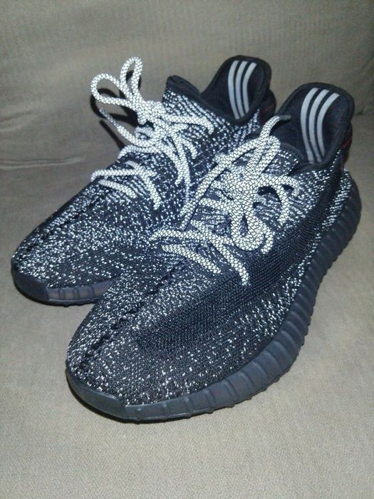 Yeezy 350 black reflective