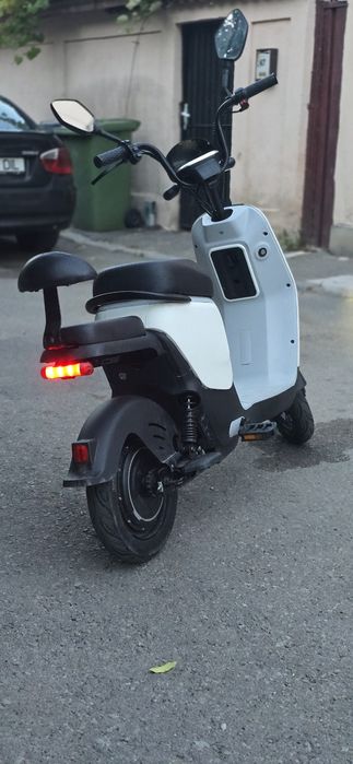 Moped Electric 48V (Ca Nou) / Schimb KuKirin
