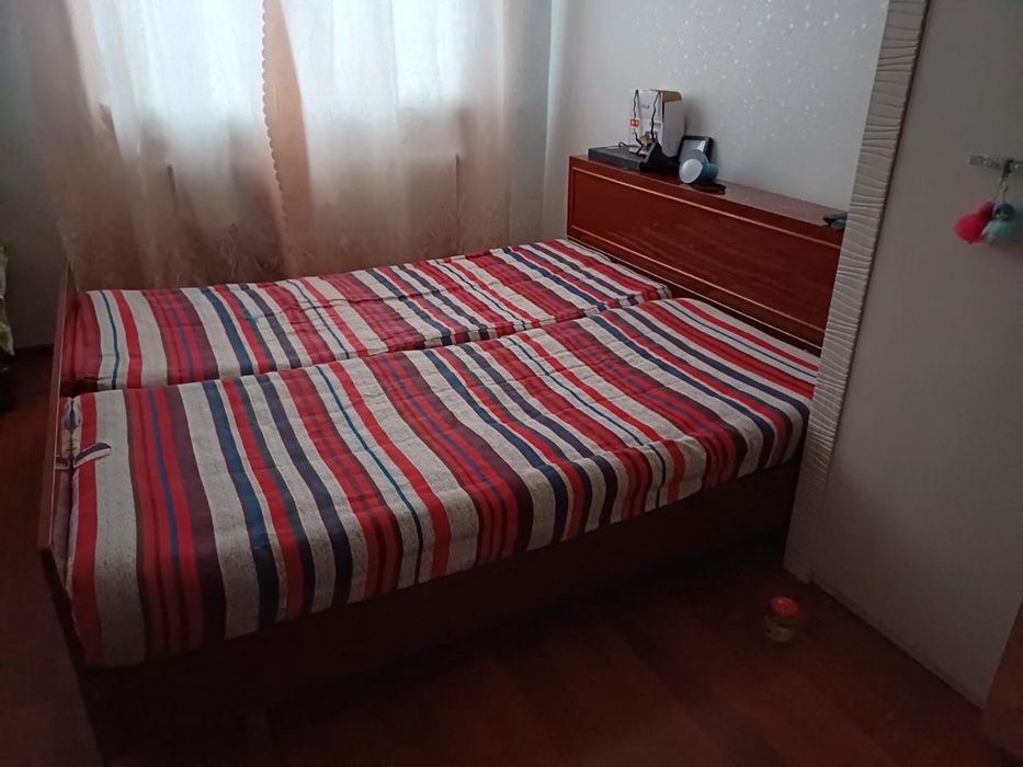 Кровать с матрасом