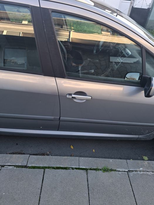 Продава се или Бартер Пежо 307 sw