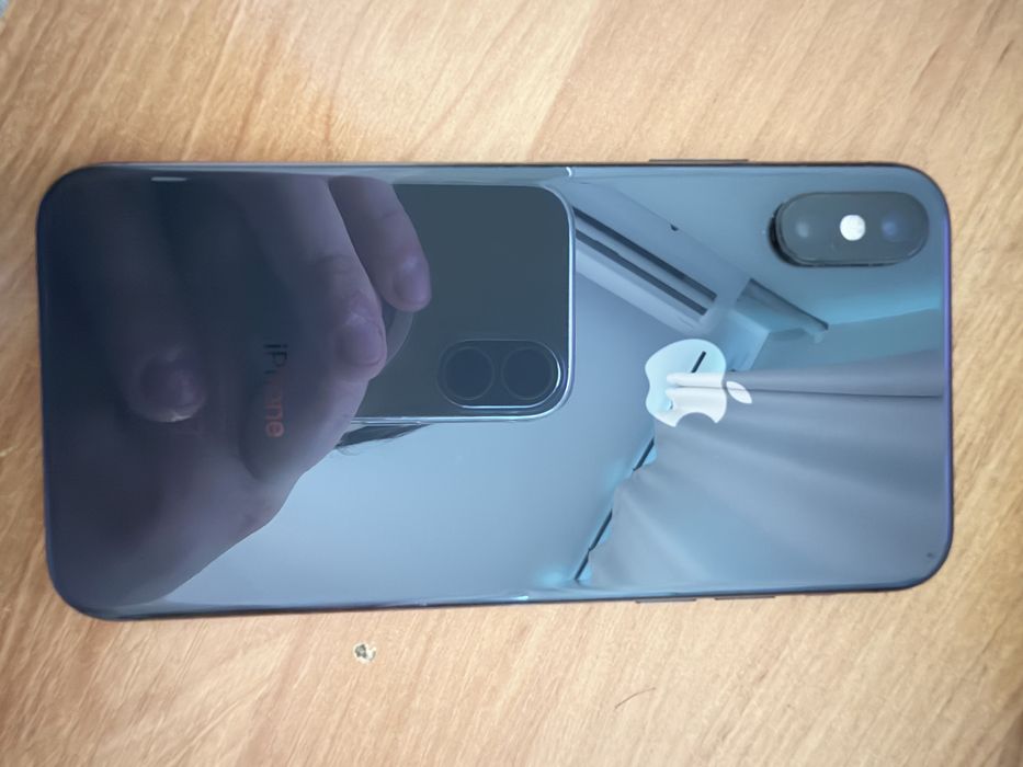 iPhone XS 64Гб 79% батарея