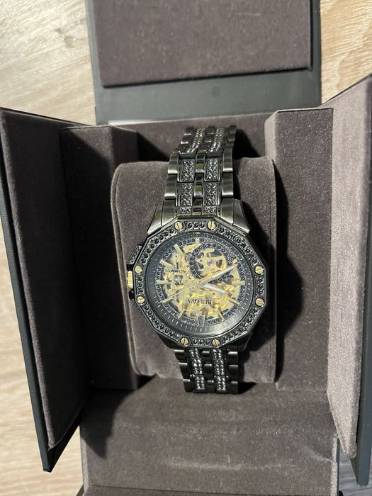 Часовник Булова с гаранция