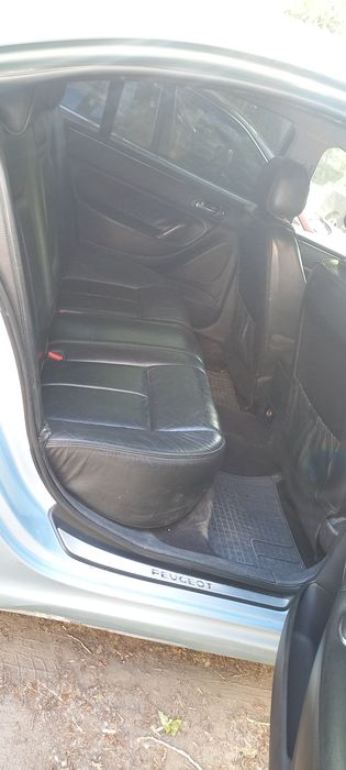 Продам или обменяю Пижо 607