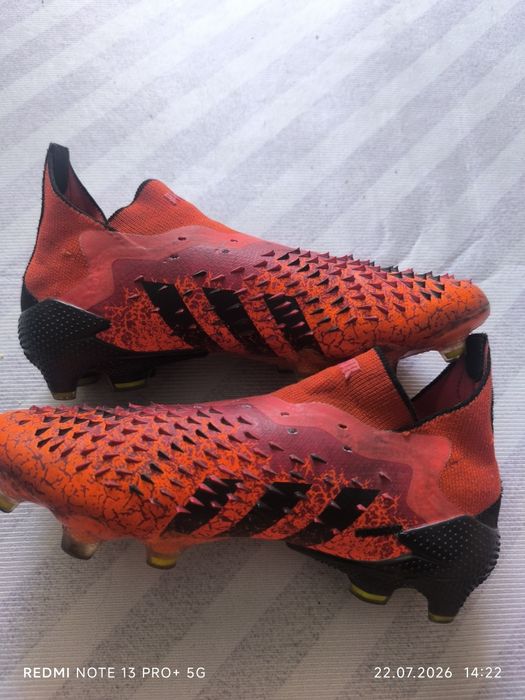 Бутсы adidas prebator