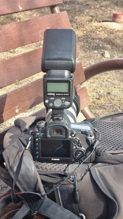 Продаю Canon 5D Mark IV