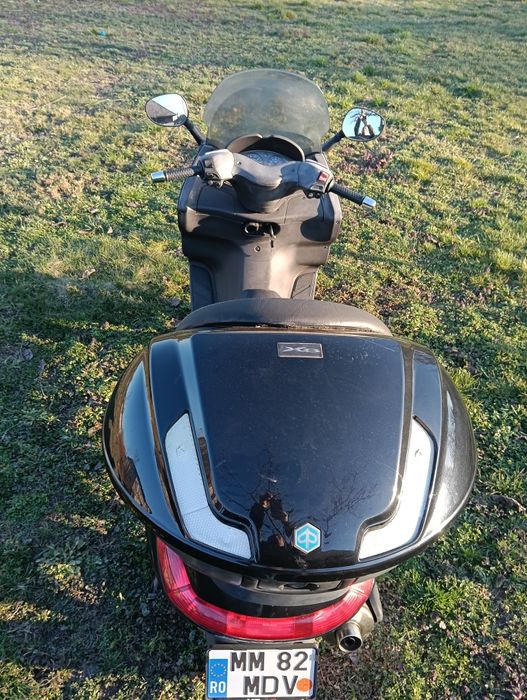 Piaggio X8, an 2006 , 400cc