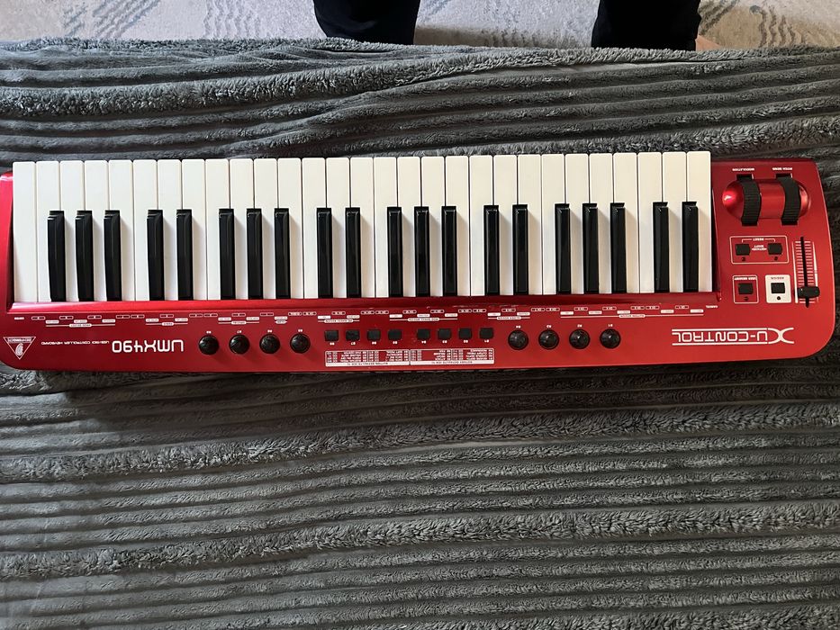 Клавиш для студий