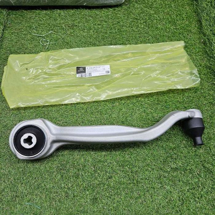 Рычаг продольный Mercedes E W212 перед. лев.