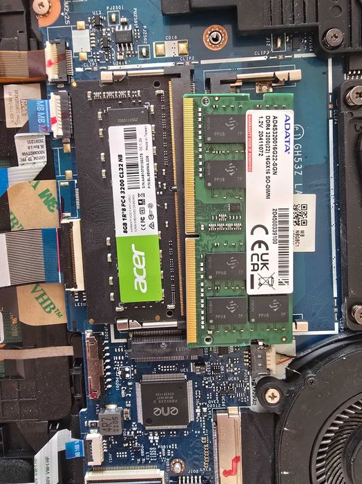 ACER NITRO 5 (AN515-45) 24 GB RAM R5 5600H/ RTX 3060 6GB +COOLER CADOU