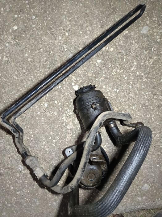 Хидравлична помпа със маркучи и казанче за бмв е46 купе М52Б20ТУ